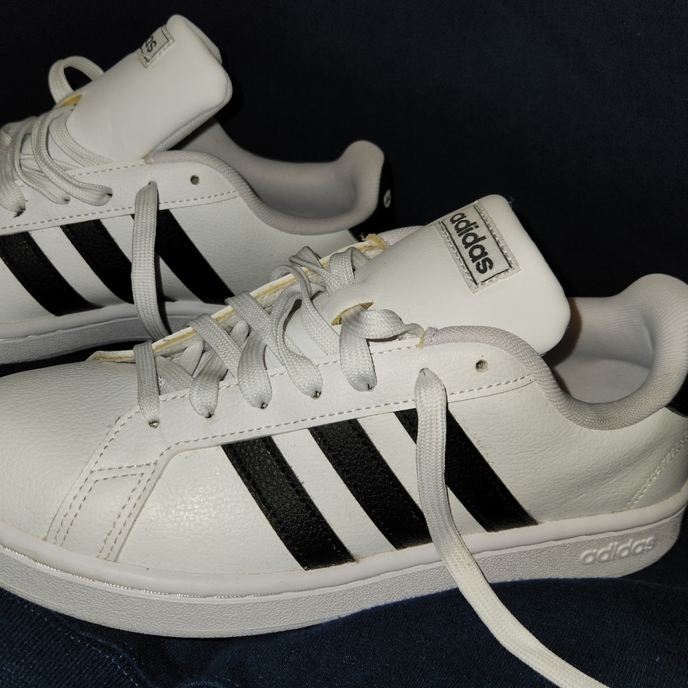 Adidas grand court cloudfoam womens sneakers 8 1/2